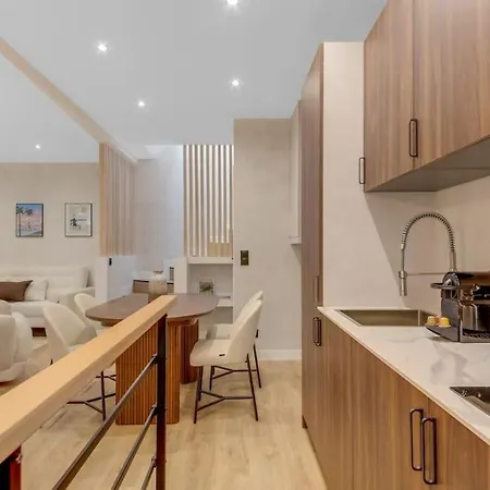 Luxueuse Maisonnette Au Coeur De Batignolles 17eme * 파리
