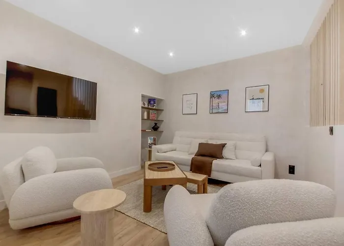 Ferienhaus Luxueuse Maisonnette Au Coeur De Batignolles 17eme Paris